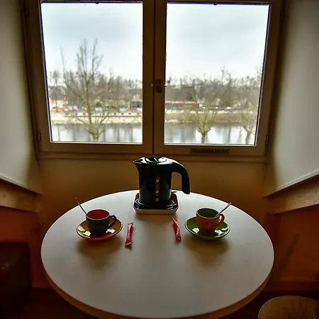 Les Berges Du Cher Apartment *