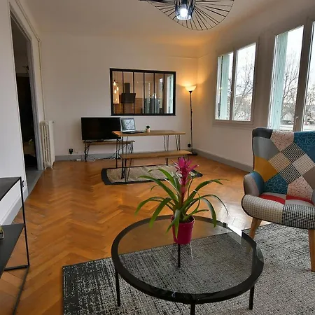 Les Berges Du Cher Apartmán *