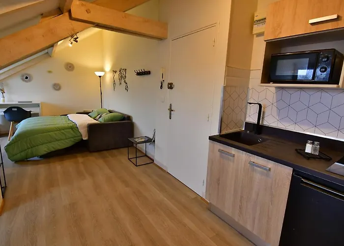 Les Berges Du Cher * Монлюсон