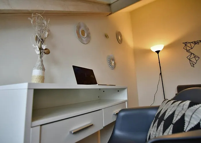 Les Berges Du Cher * Монлюсон